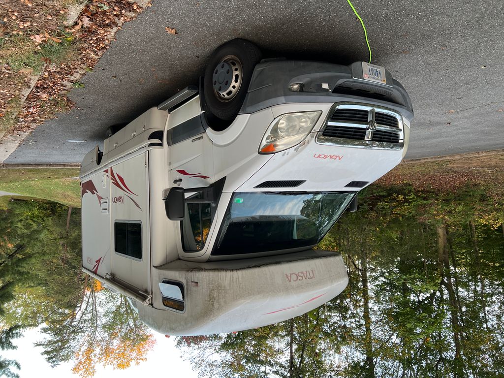 2008 Itasca Navion 24J - National Vehicle