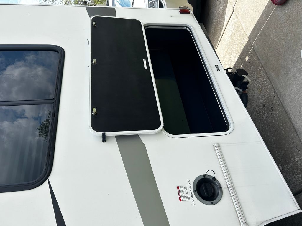 2020 Coachmen Freelander 22XG - National Vehicle