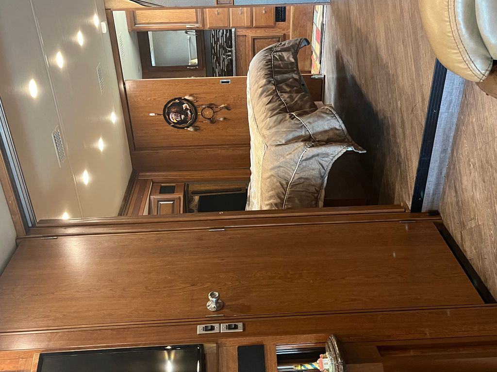 2017 Fleetwood Pace Arrow LXE 38K - National Vehicle
