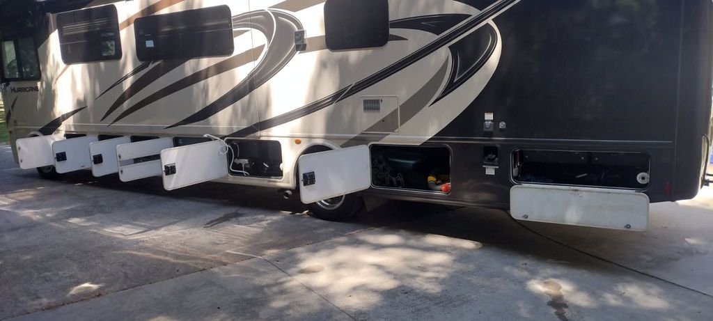 2019 Thor Motor Coach Hurricane 35M - National Vehicle