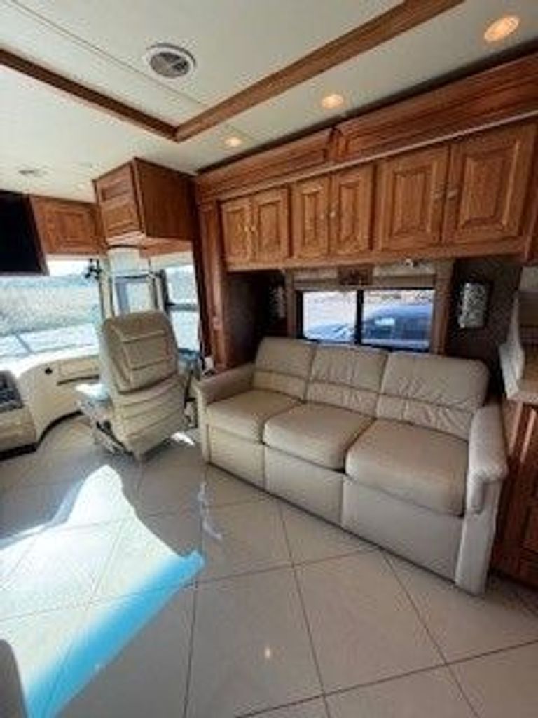 2011 Tiffin Motorhomes Phaeton 42QBH - National Vehicle