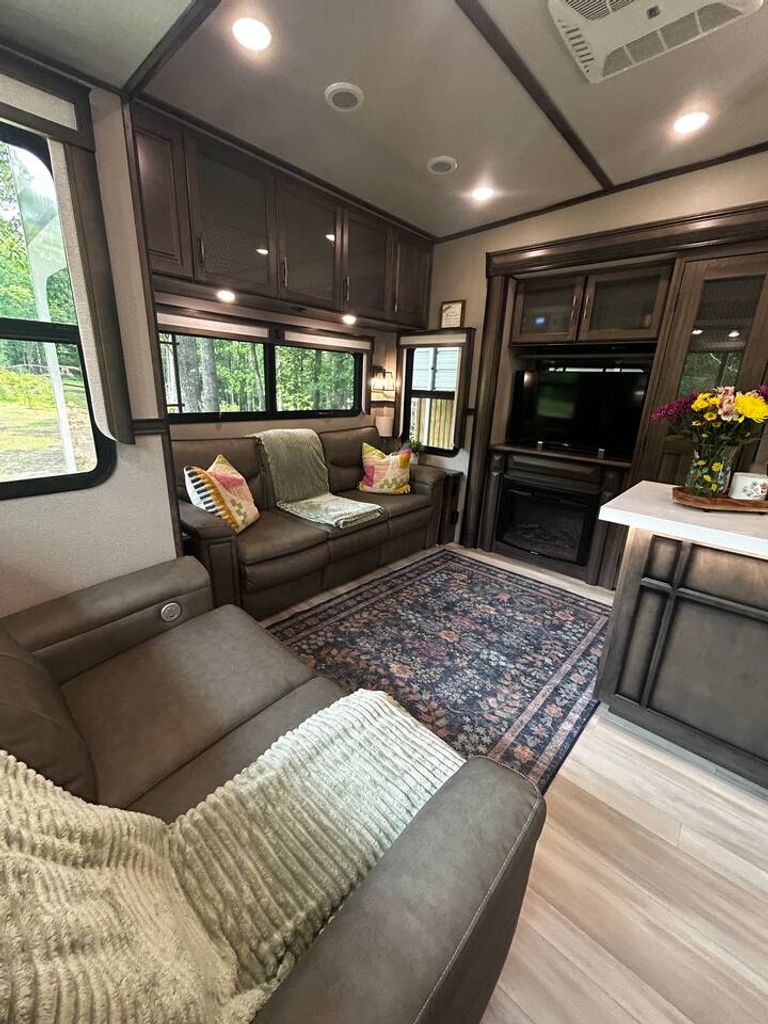 2021 Grand Design Solitude 378MBS - National Vehicle