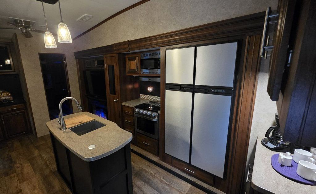 モア 2018 Jayco Eagle 325BHQS - National Vehicle