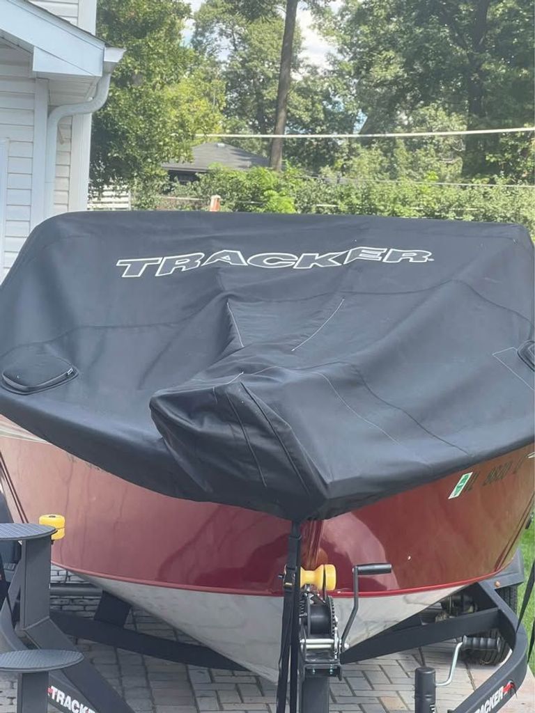 2024 Tracker Targa V-18 WT - National Vehicle