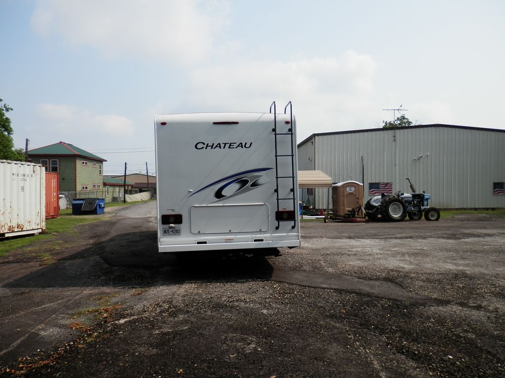 2021 Thor Motor Coach Chateau 28Z - National Vehicle