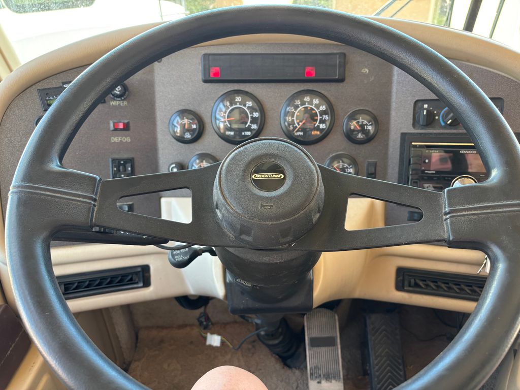 1999 National RV Tradewinds 7371 - National Vehicle