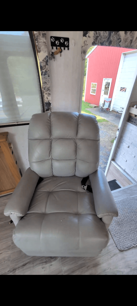 1998 National RV Tradewinds 7370 - National Vehicle