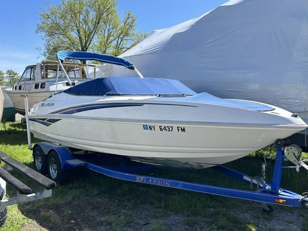 Used 2006 Larson Senza 206, 14221 williamsville - Boat Trader