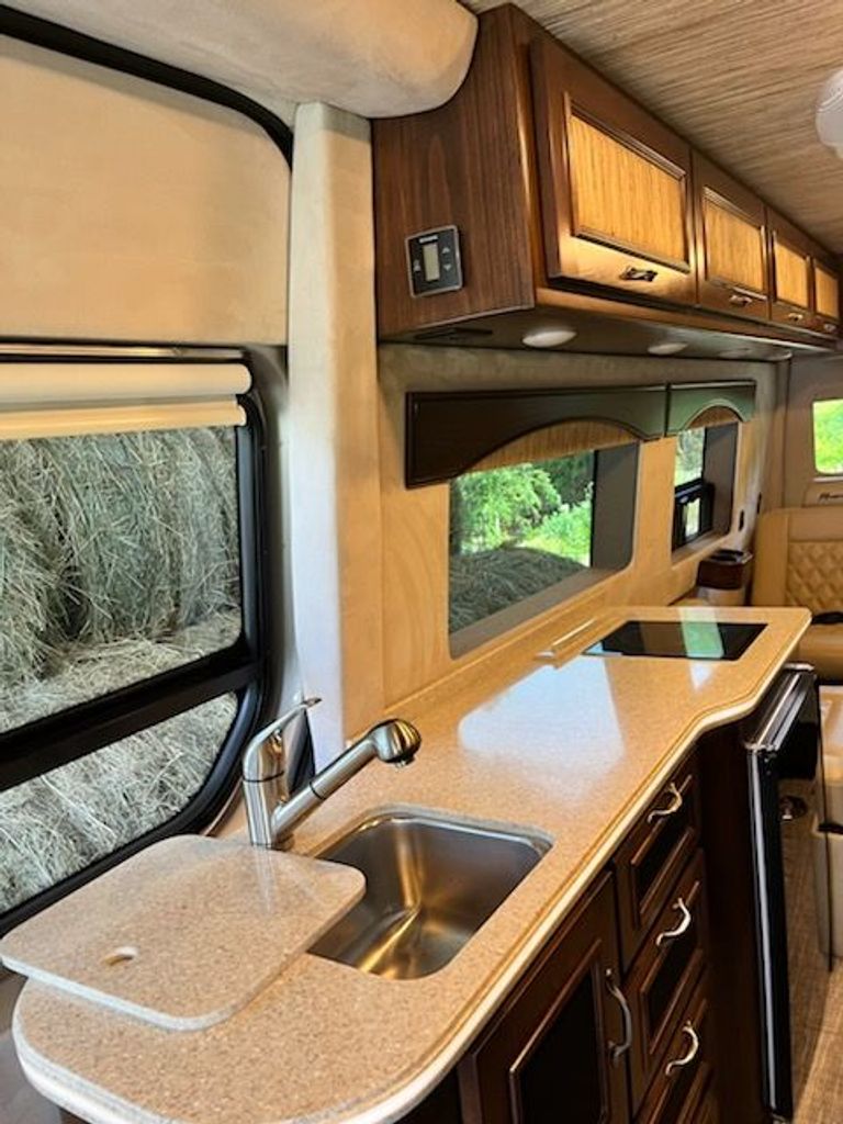 2019 Regency Xalta LX 2 - National Vehicle