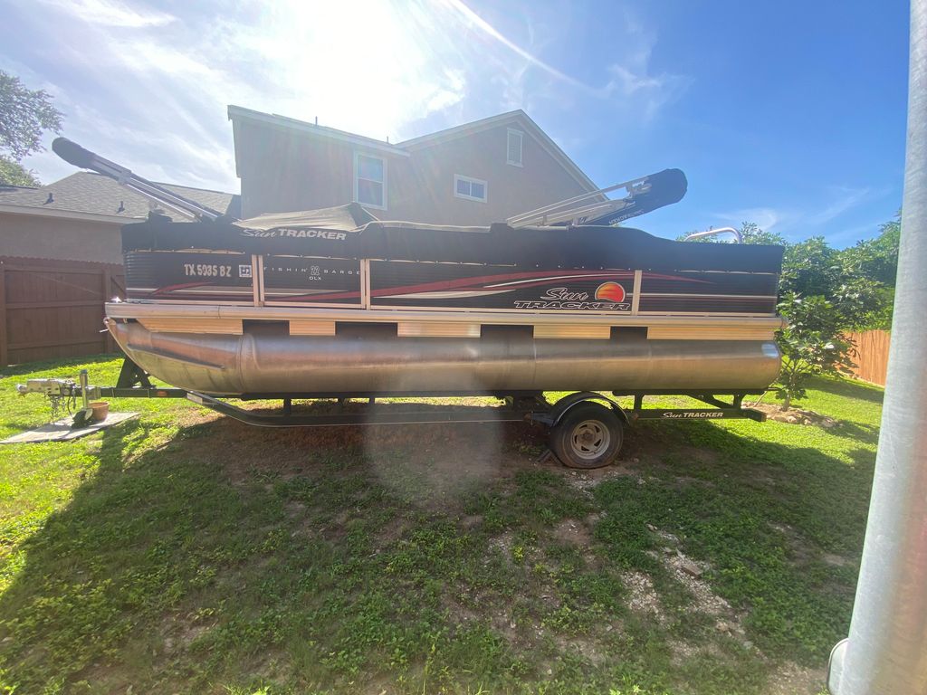 2013 Sun Tracker Fishin Barge - National Vehicle