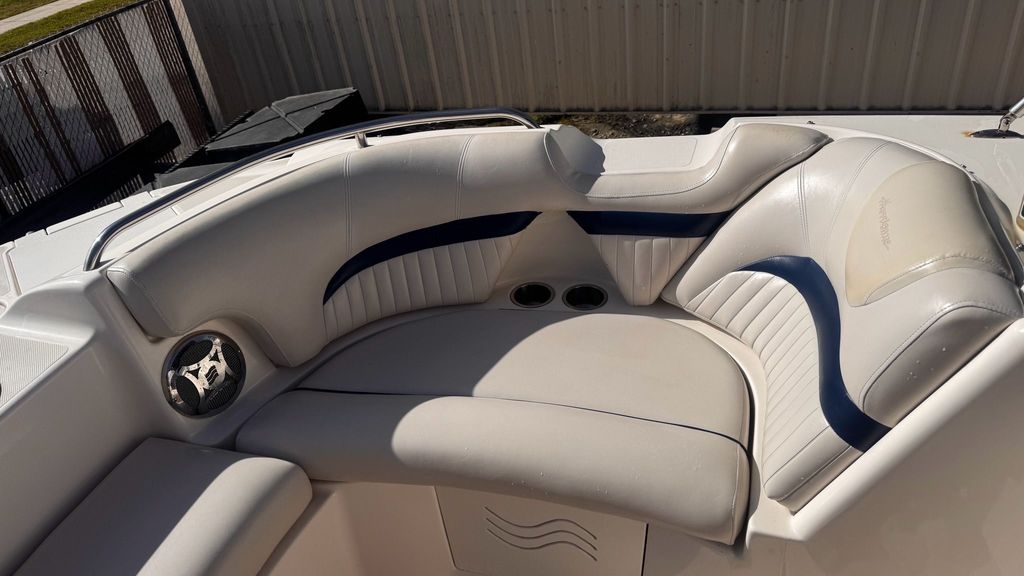 2008 Hurricane SunDeck 2000 - National Vehicle
