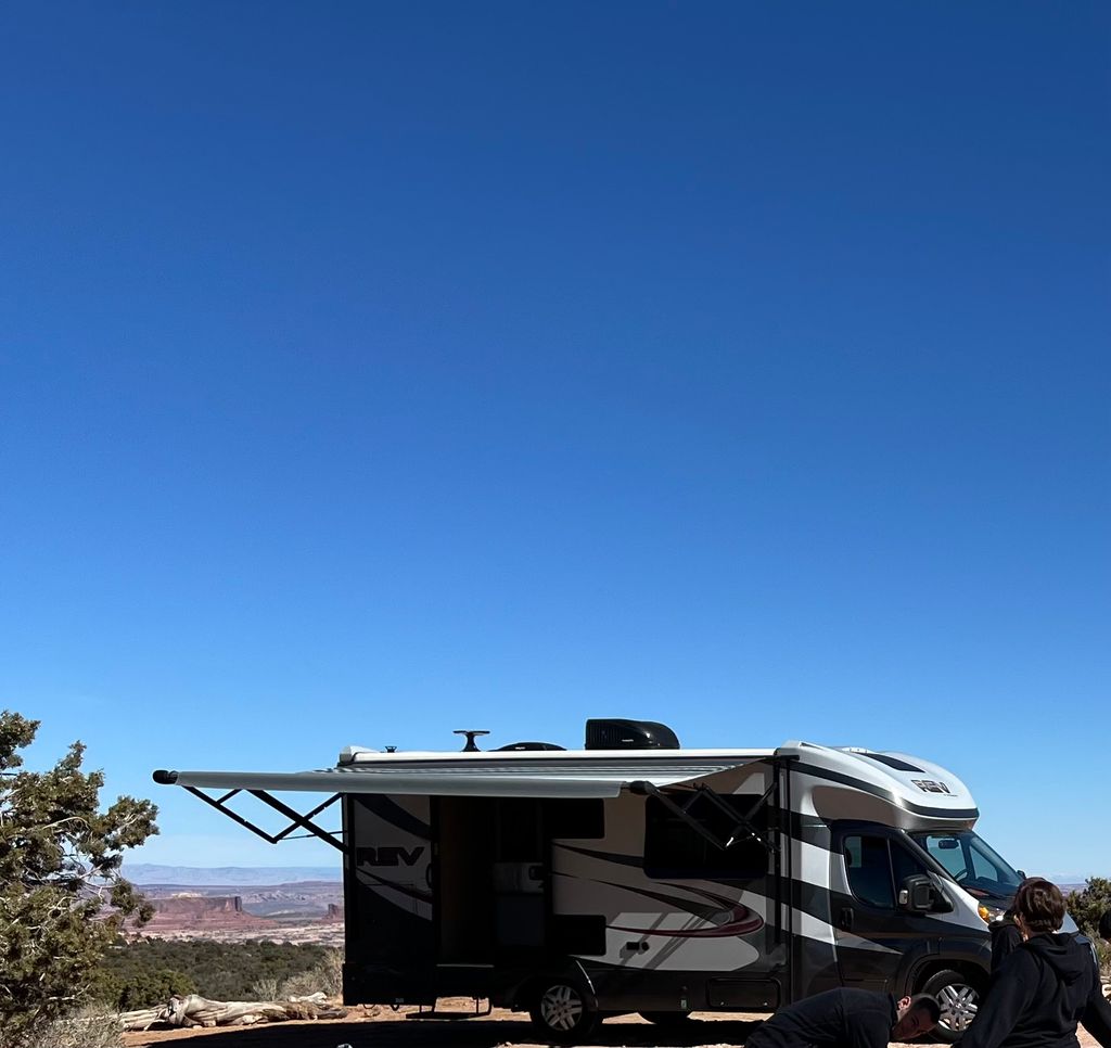 2018 Dynamax REV 24RB - National Vehicle