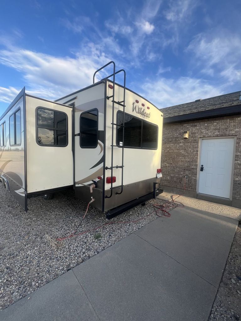 2018 Forest River Wildcat 29RLX - National Vehicle