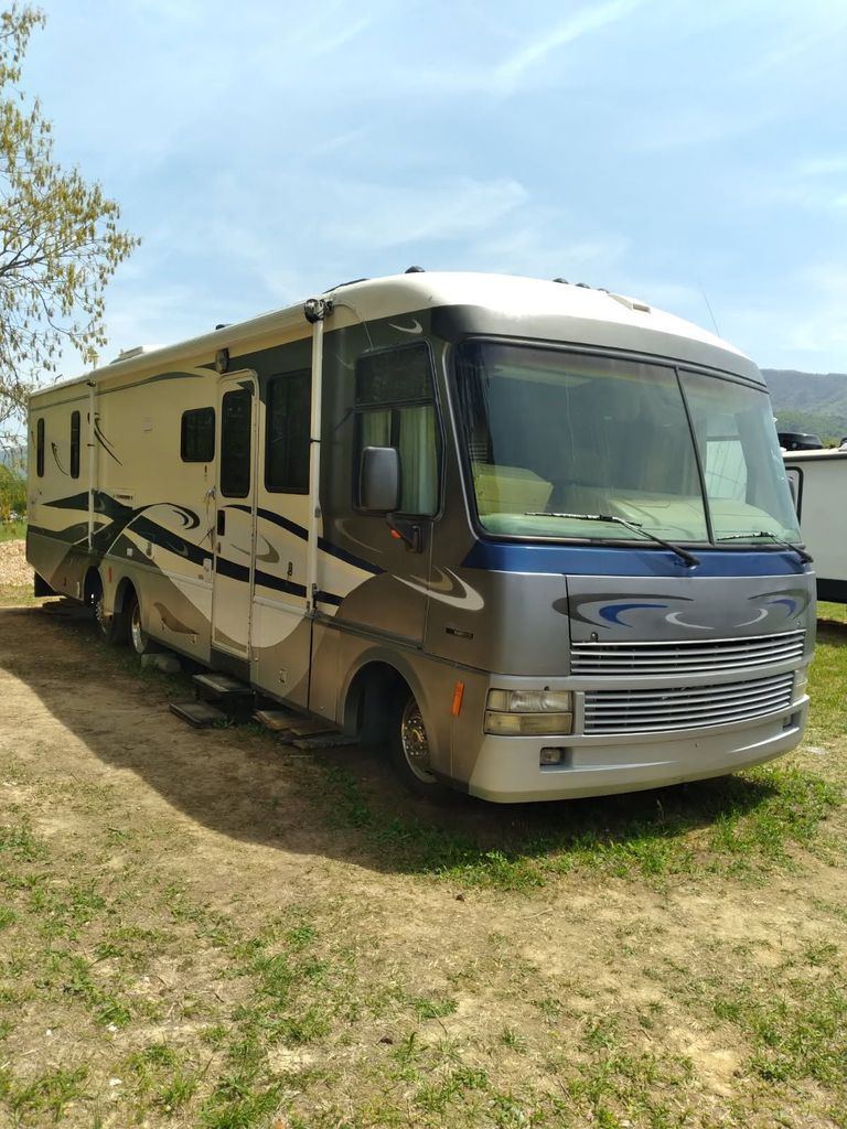 1998 Fleetwood Pace Arrow 36S - National Vehicle