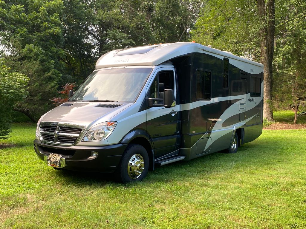 2008 Itasca Navion IQ 24DL - National Vehicle