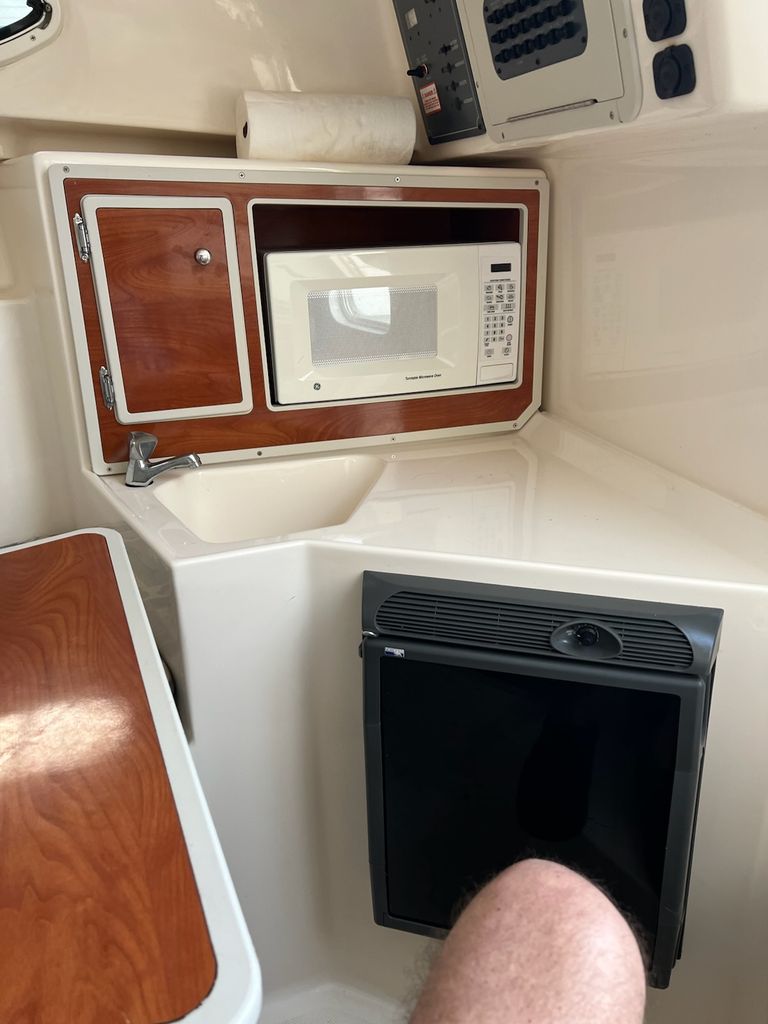 2008 Polar 2300 WA - National Vehicle