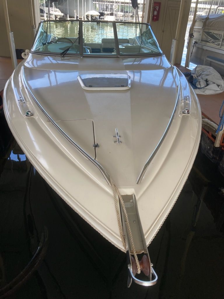 1996 Regal Ventura 8.3 SC - National Vehicle
