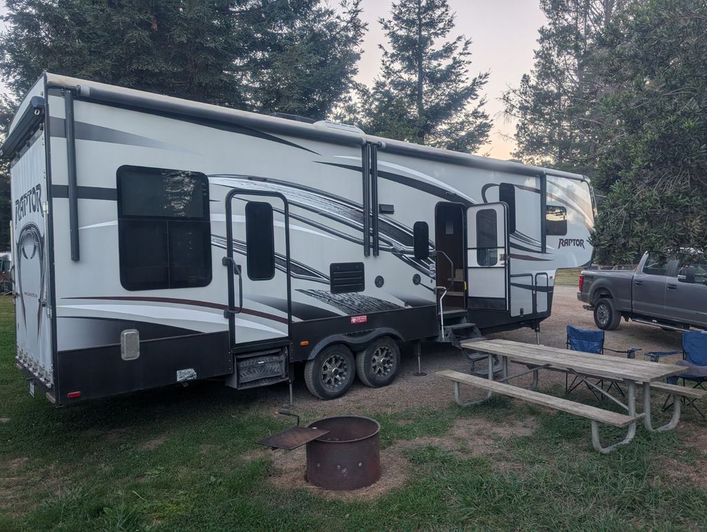 2015 Keystone Raptor 300MP - National Vehicle