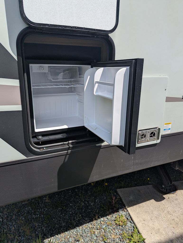 2026 Forest River Rockwood Signature 8263MBR - National Vehicle