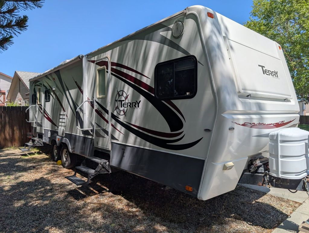 2009 Fleetwood Terry 280RLDS - National Vehicle