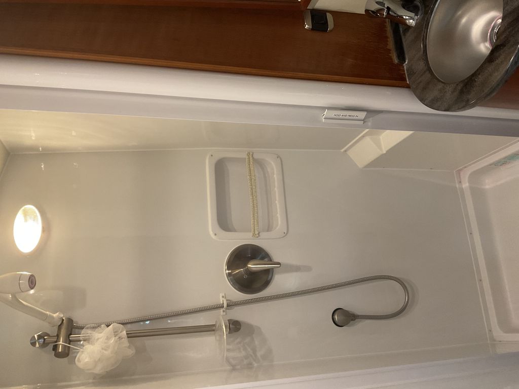 2014 Leisure Travel Van Serenity S24CB - National Vehicle