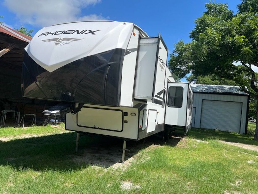 2022 Shasta Phoenix 367BH - National Vehicle