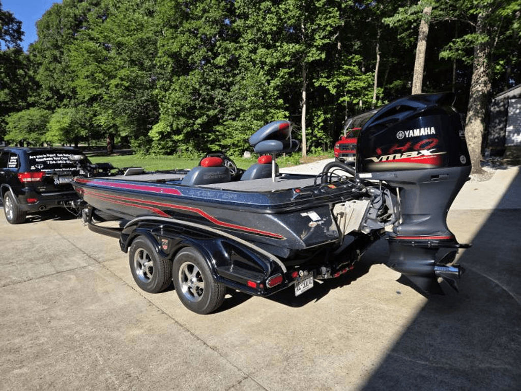 2013 Skeeter FX20 - National Vehicle