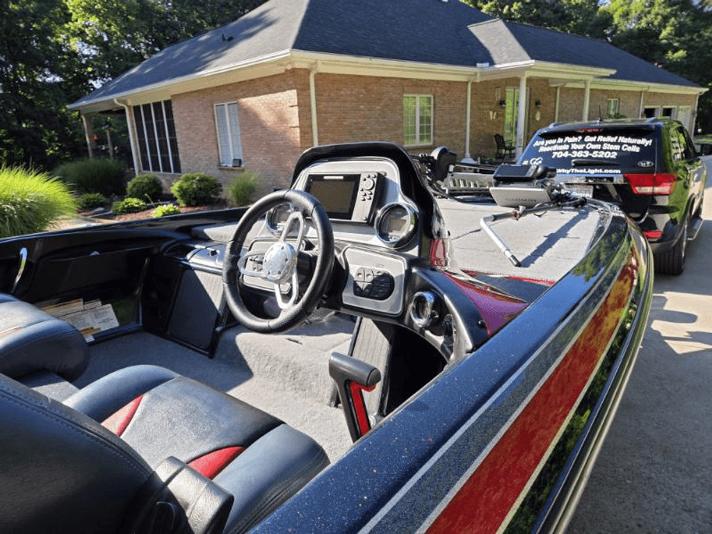 2013 Skeeter FX 20 - National Vehicle