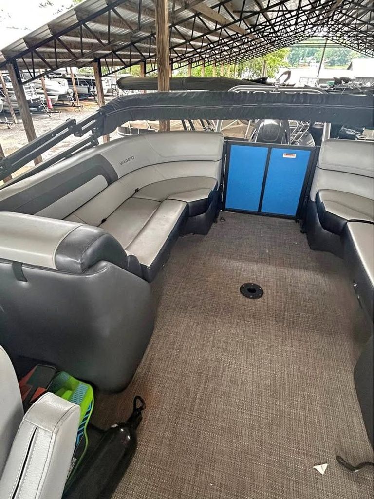 2022 Viaggio Lago - National Vehicle