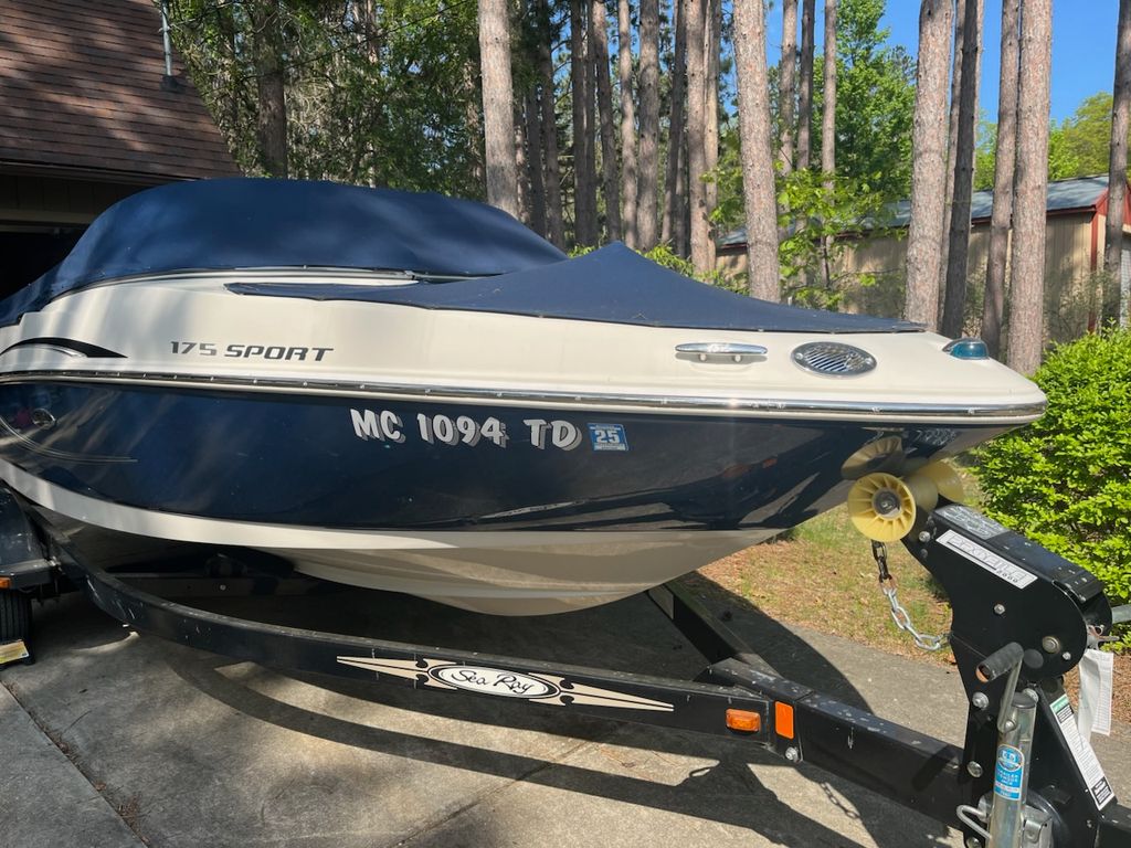 2009 Sea Ray 175 Sport - National Vehicle