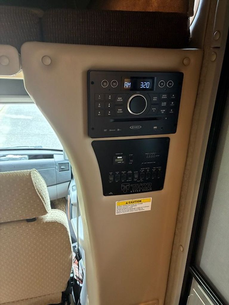 2016 Thor Motor Coach Siesta Sprinter 24SR - National Vehicle