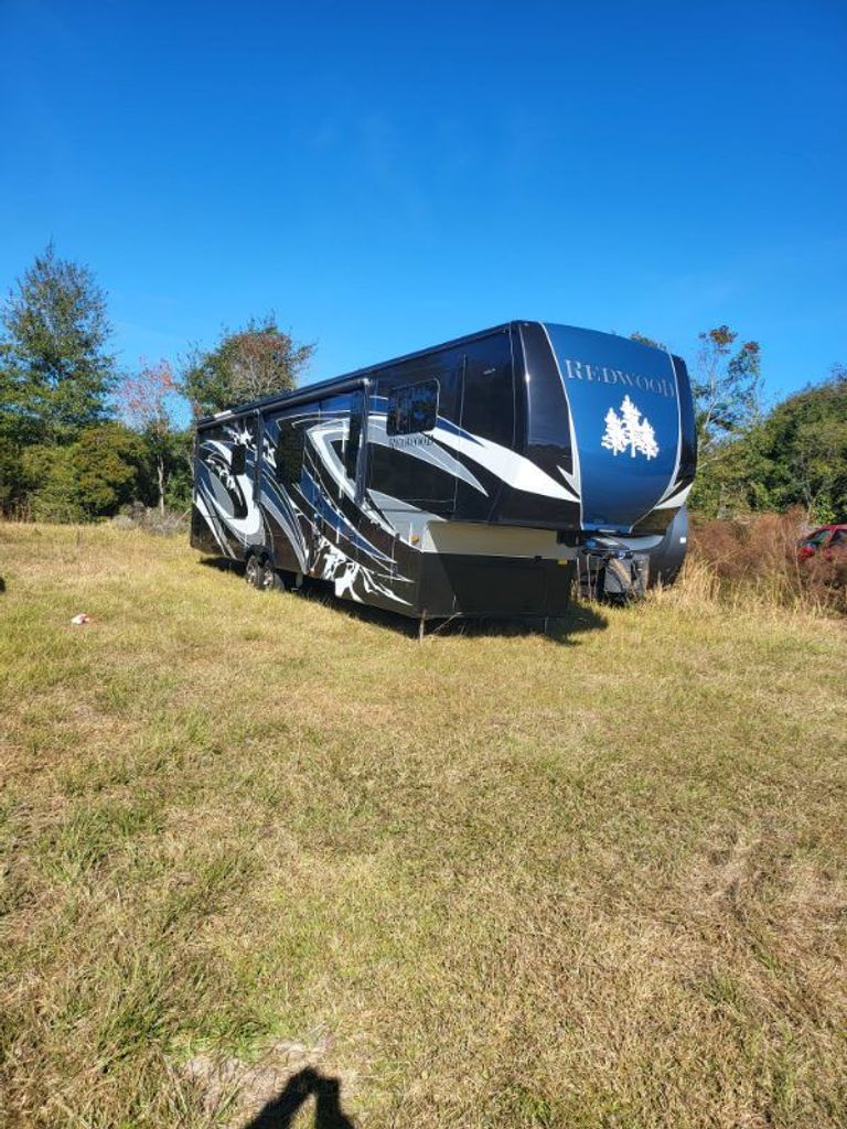 のん 2021 Redwood RV 5th Wheel 3981 FK - National Vehicle