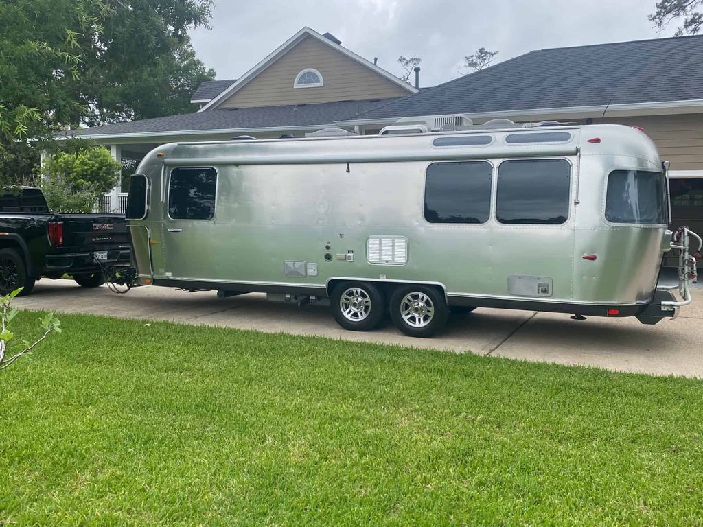 のん 2008 Airstream International Signature CCD 27FB - National Vehicle