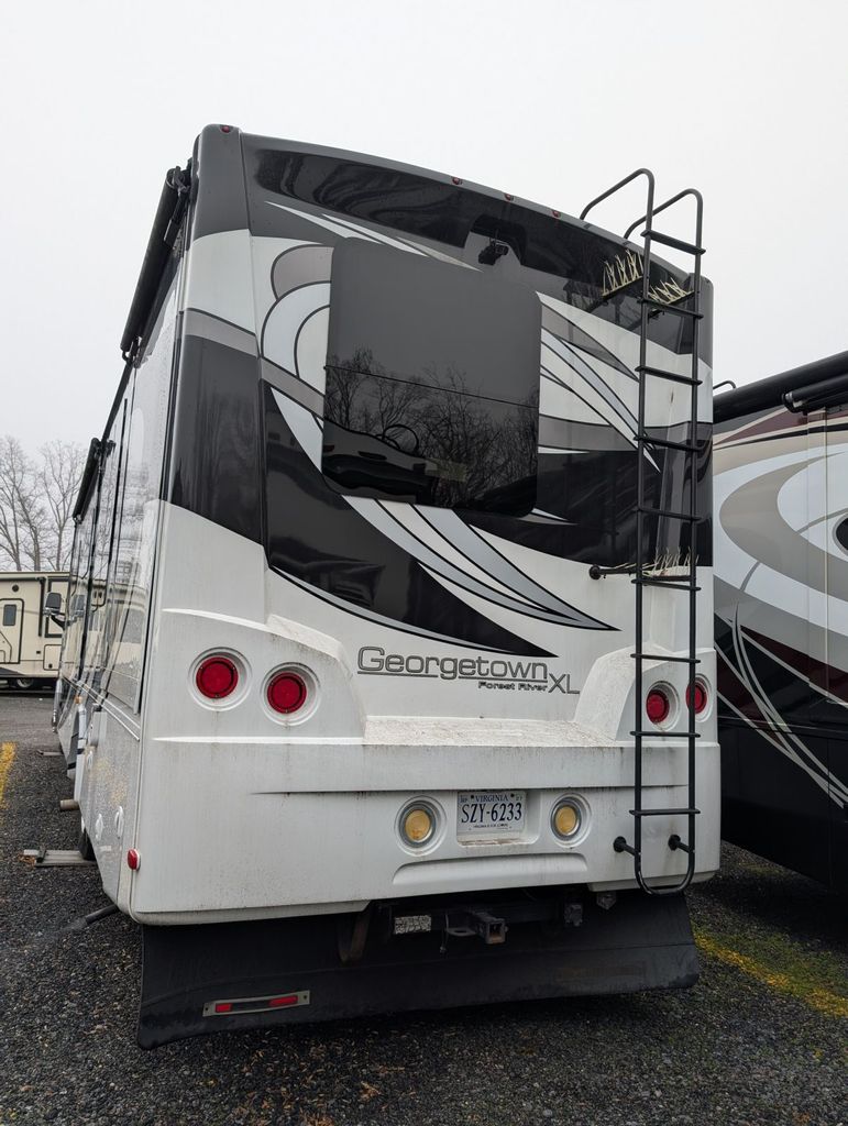 ティアラ 2017 Forest River Georgetown XL 377TS - National Vehicle