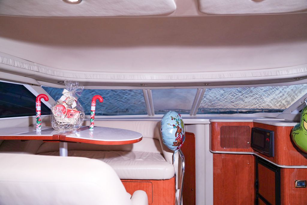 2001 Sea Ray 440/455 Sedan Bridge - National Vehicle