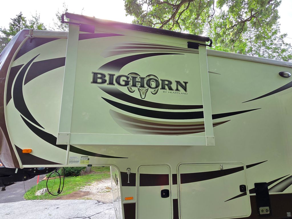 その他 FSX 2016 Heartland Bighorn 3160EL - National Vehicle