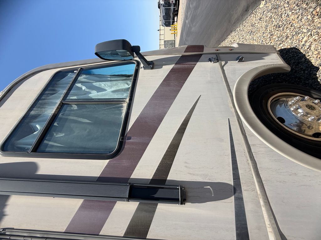 2014 Coachmen Pursuit 27KB - National Vehicle