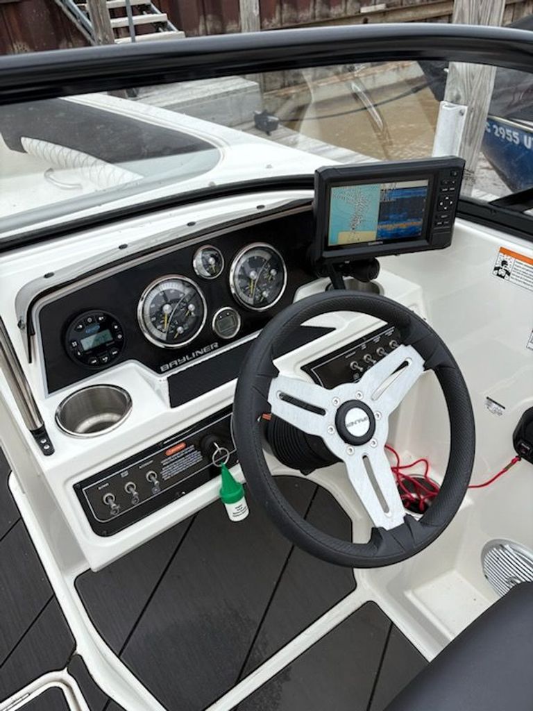 2023 Bayliner DX 2250 - National Vehicle
