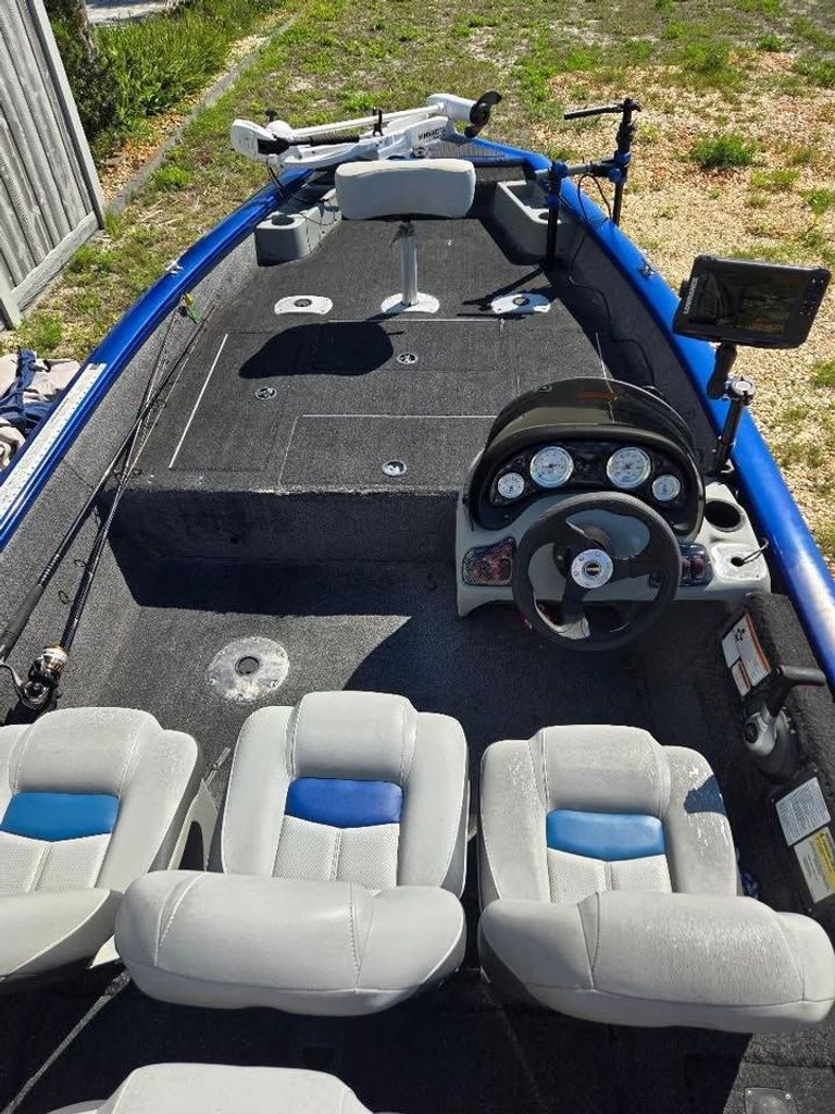 2016 Tracker Pro 175 - National Vehicle