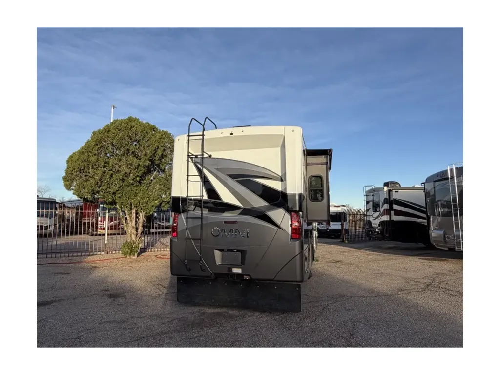 2021 Thor Motor Coach Omni BH35 - National Vehicle