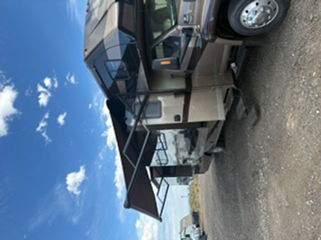 Boi　 2008 Jayco Seneca HD 35GS - National Vehicle