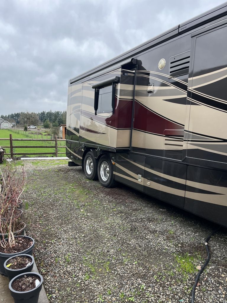 2008 Newmar Essex 4502 - National Vehicle