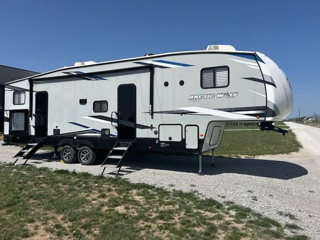 2021 Forest River Cherokee Arctic Wolf 321BH - National Vehicle