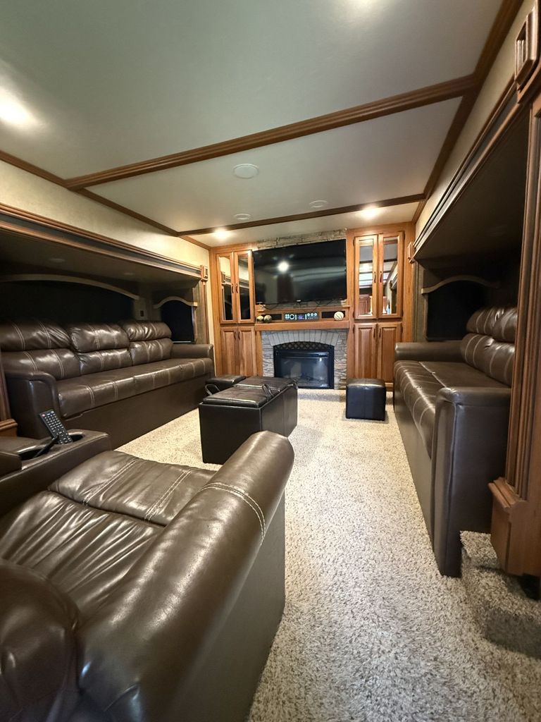 2016 Starcraft Solstice 376FL5 - National Vehicle