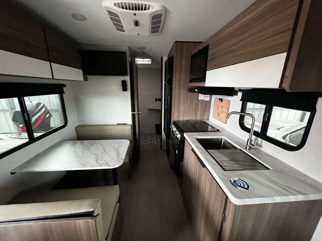専用ページ１ 2026 Venture Sonic SN190VRB - National Vehicle