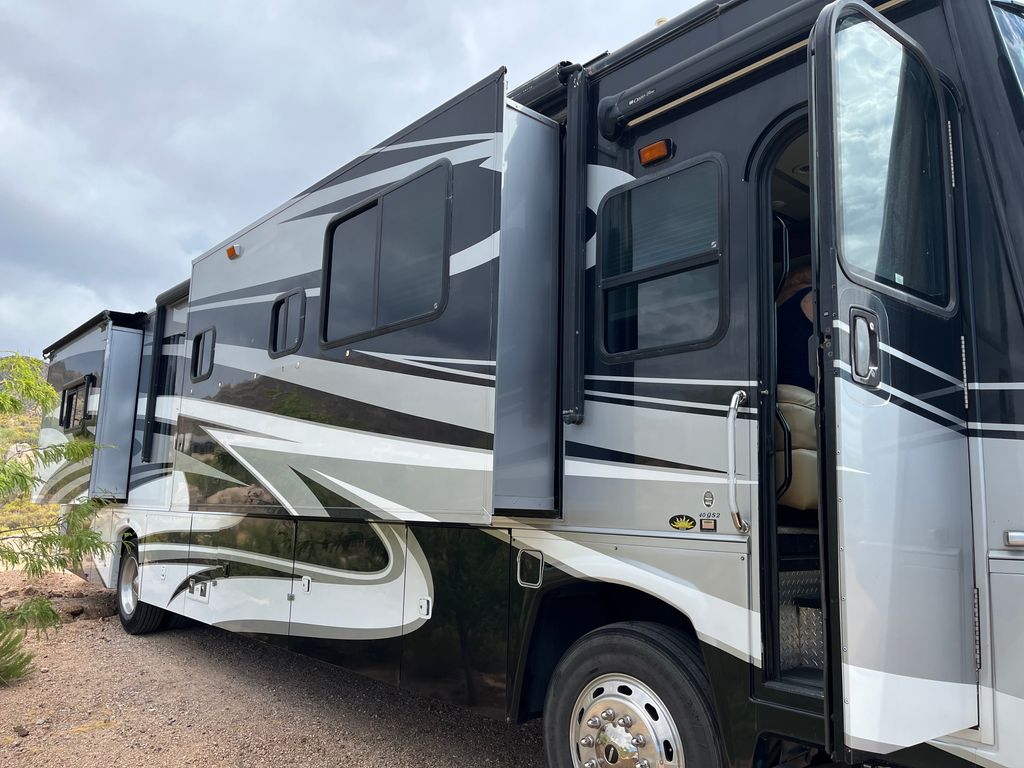 2009 Coachmen Sportscoach Elite 40QS2 - National Vehicle