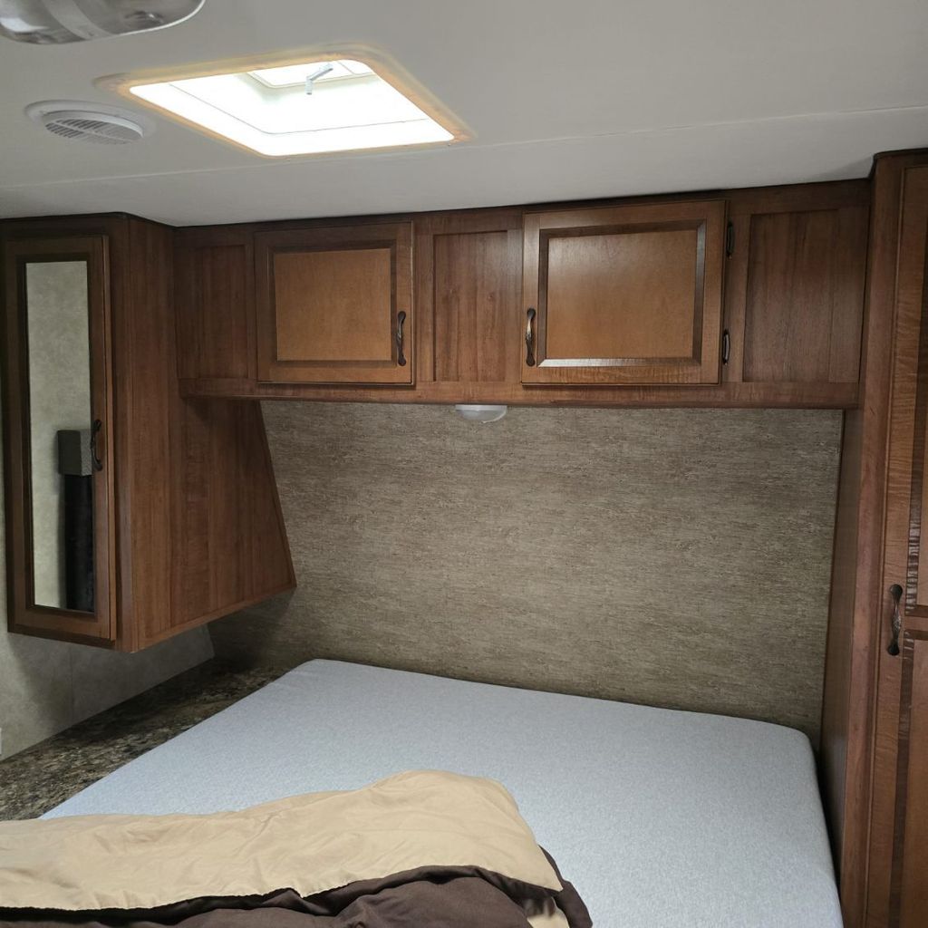 2014 Gulf Stream Innsbruck 29SBW - National Vehicle