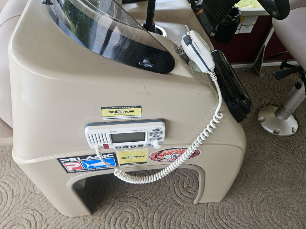 2017 Sun Tracker XP3 - National Vehicle