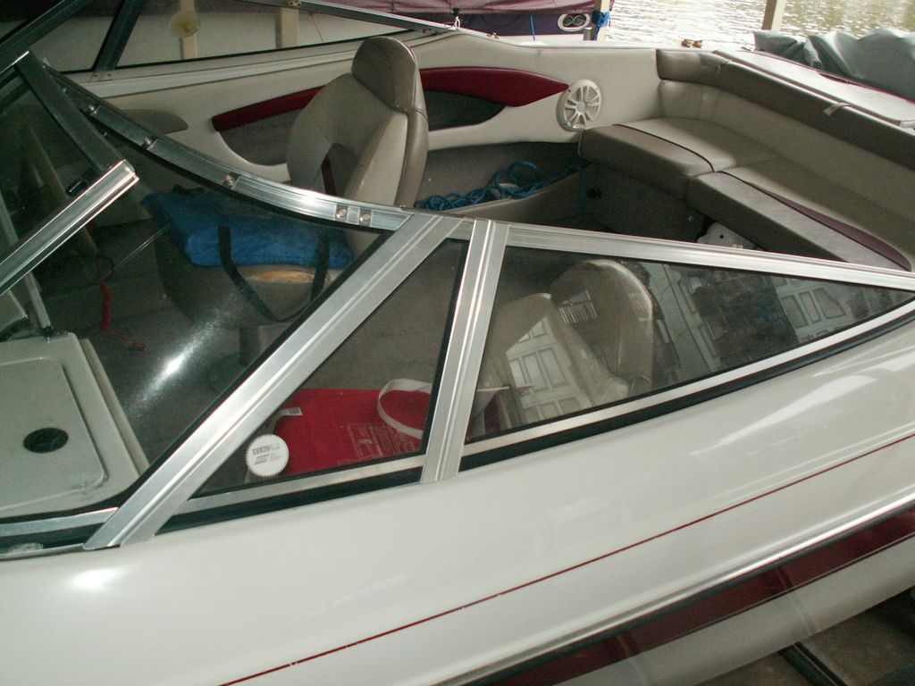 1996 Four Winns 190 Horizon - National Vehicle