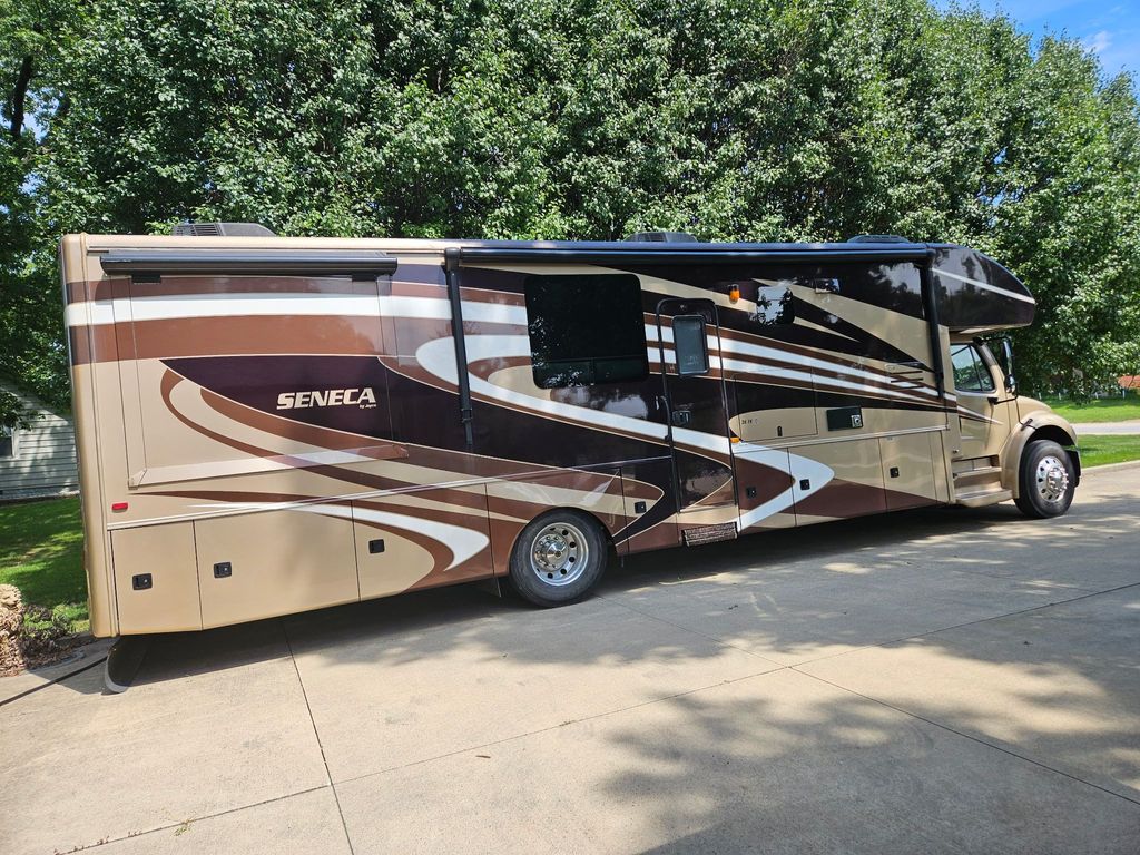2015 Jayco Seneca 36FK - National Vehicle